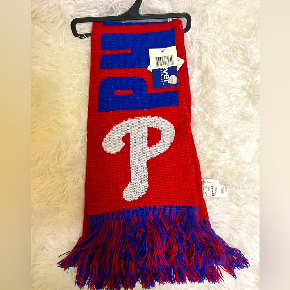 Phillies scarf